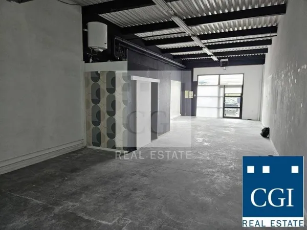 Local commercial 84 m²