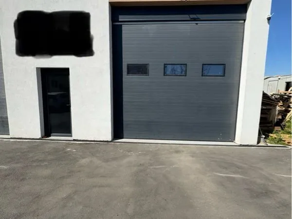 Local professionnel artisan / stockage