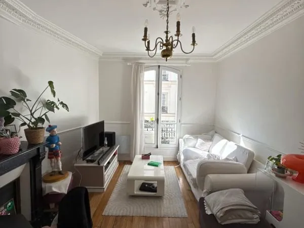 Loue chambre dans appartement