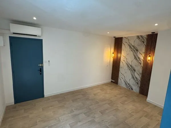 Superbe studio refait à neuf - Idéal investissement