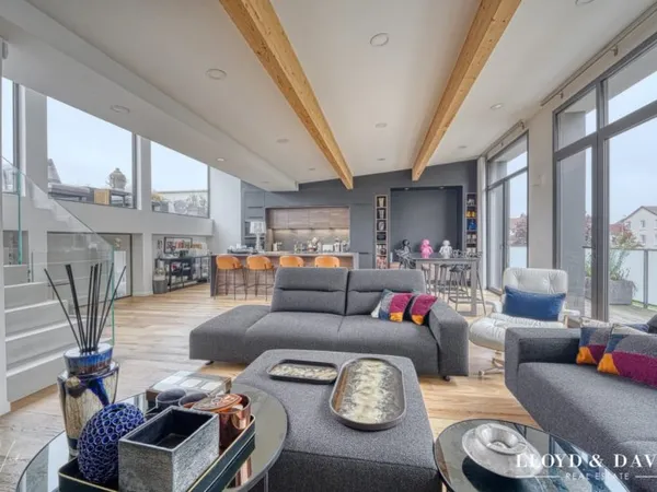 DUPLEX AVEC TERRASSE