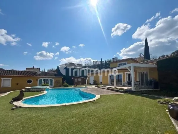Maison de luxe 5 pièces 130 m²