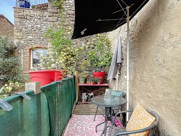 EXCLUSIVITE - MAISON DE VILLAGE AVEC TERRASSE