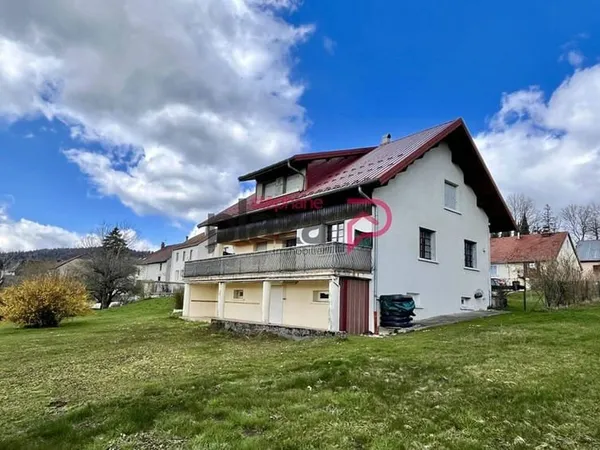 Maison de plain-pied 8 pièces 195 m²
