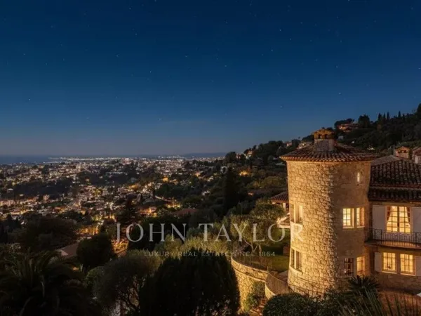 Vence - Magnifique propriété en pierres avec vue mer panoramique