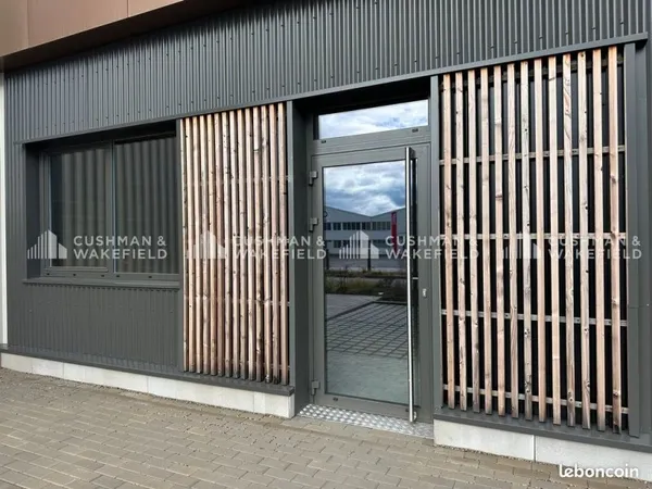 Bureau 252 m²