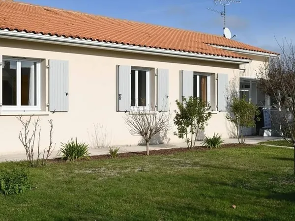 Maison de plain-pied 6 pièces 190 m²