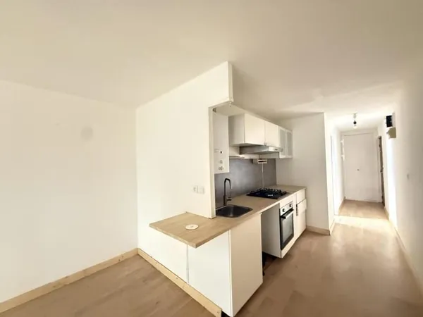 APPARTEMENT P2 + PARKING - TERASSE SUD - PETITE MOTTE