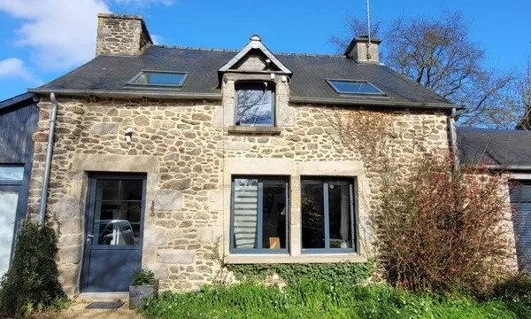 Maison de charme à vendre PLEDELIAC (22)