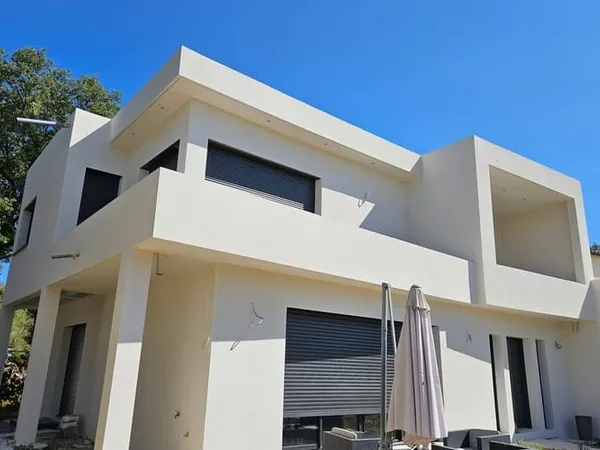 Maison 5 pièces 200 m²