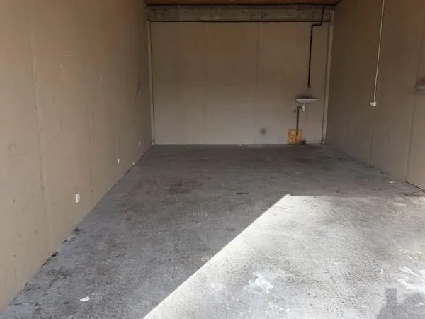 Local d’activité et entrepôt Location Fonbeauzard   390€