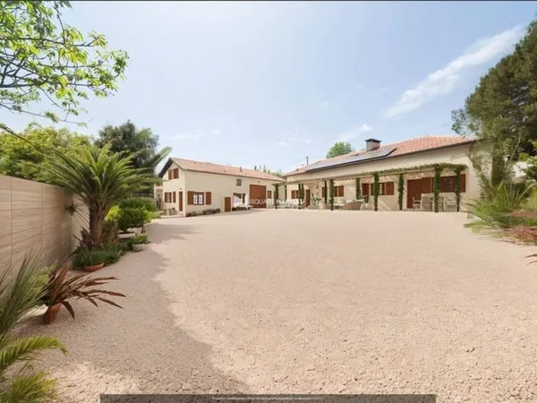 Maison de plain-pied 5 pièces 109 m²
