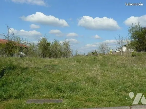 Terrain 883 m² PADOUX