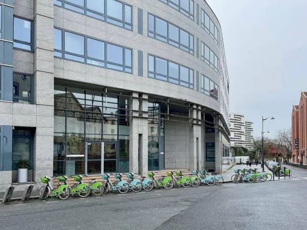 Bureaux 2828 m²