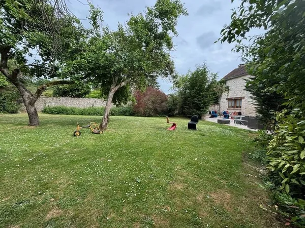 Maison 23 pièces 546 m²