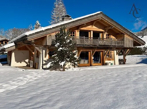 Chalet 8 pièces 252 m²