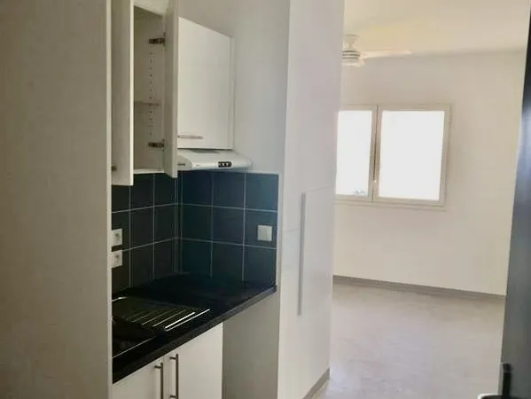 Studio 1 pièce 20 m²