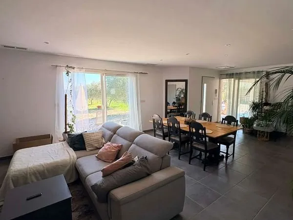 Belle villa moderne avec vue imprenable