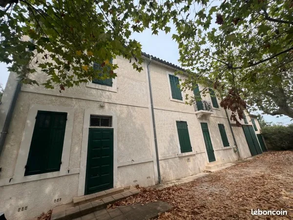 Maison t3 avec jardin a renover a istres