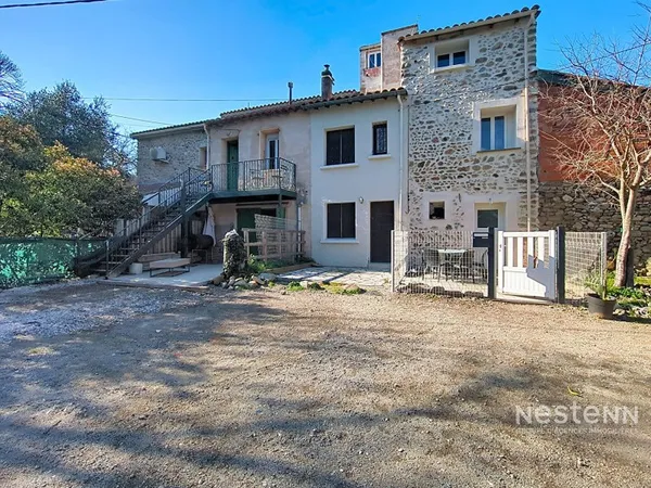 Maison + Appartement T3 dans un mas à Maureillas Las Illas