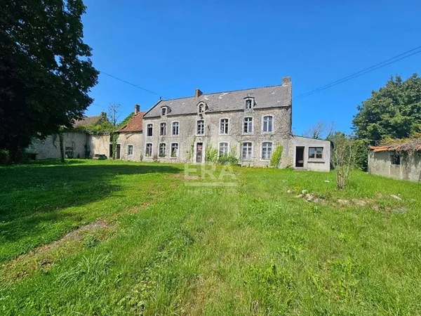 Maison 10 pièces 273 m²