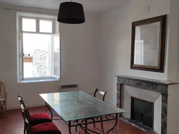 Location appartement meublé à Perpigna, F7, 120m²