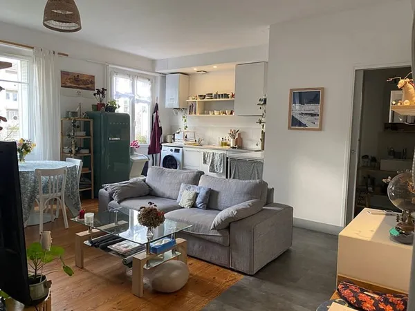 NANTES/MONSELET Appartement ancien 2 chambres