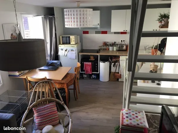 Meaux Cathédrale 2 pièces en duplex
