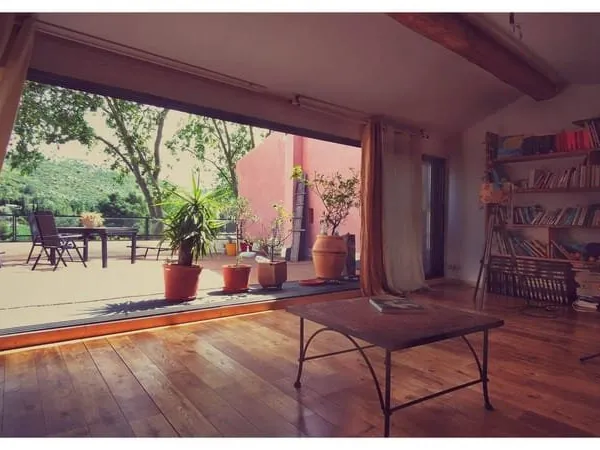 Maison 6 pièces 250 m²