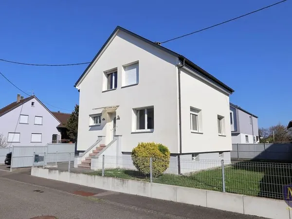 BLOTZHEIM AU CALME AGRÉABLE MAISON 5 PIÈCES DE 110 M2