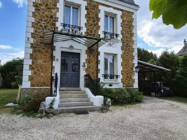 Maison 8 pièces 174 m²