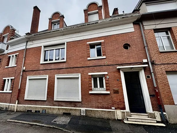 Bien immobilier de rendement Vente Valenciennes 9p 220m² 264000€