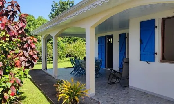 VILLA 4 PIECES DANS UN COIN DE VERDURE