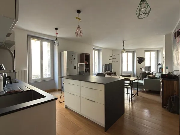 Bordeaux Saint Paul appartement 3 pièce(s) 76 m2