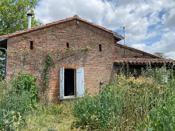 Charmante ferme à rénover dans un environnement campagne