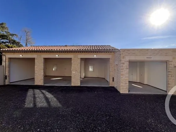 Local commercial 100 m²