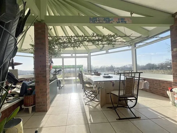 Maison 7 pièces 238 m²
