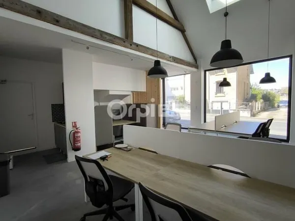 Local professionnel 267 m²