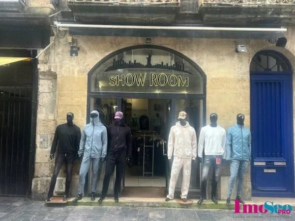 Local commercial 105 m²