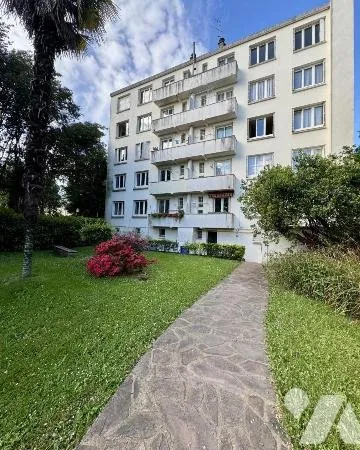 Appartement 4 pièces 74 m²