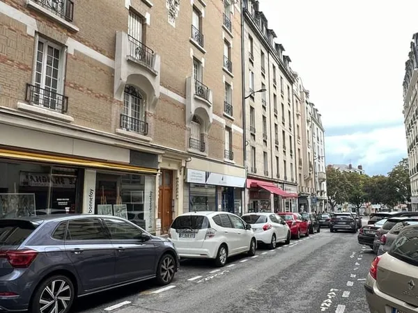 Bureau 44 m²