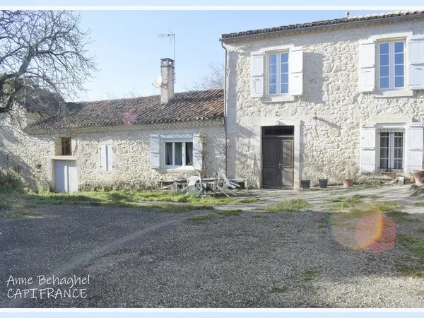 Dpt (32), à vendre corps de ferme 170 m2- Terrain de 11642m2