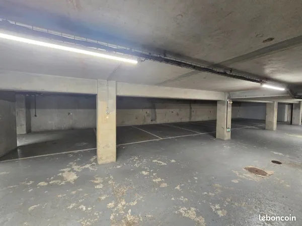 Location parking Hoche