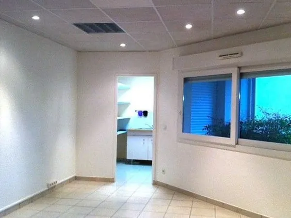 Bureau 26 m²
