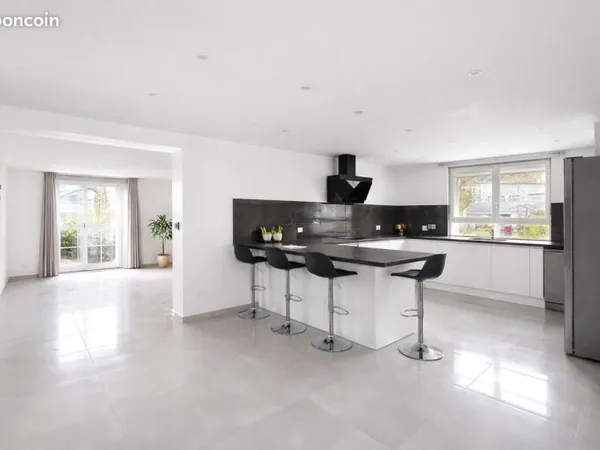 Appartement/Maison T4 - 107 m² avec garage - Morre - Vue panoramique
