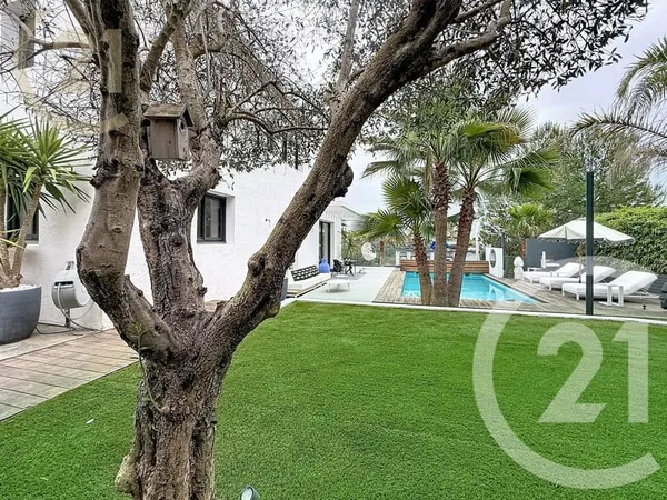 Maison 5 pièces 160 m²