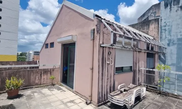 Appartement 2 pièces d'environ 63 m2 habitable avec vue dégagée situé à POINTE-A-PITRE