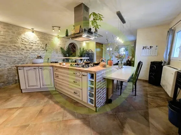 Maison et villa de prestige Vente Mirambeau 10p 484m² 598000€