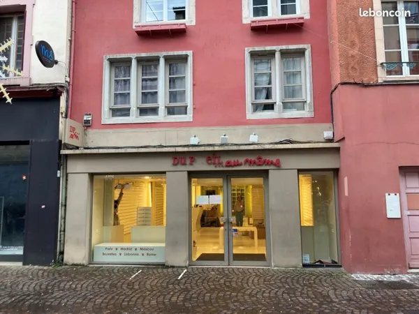 Local 113 m² Montbéliard