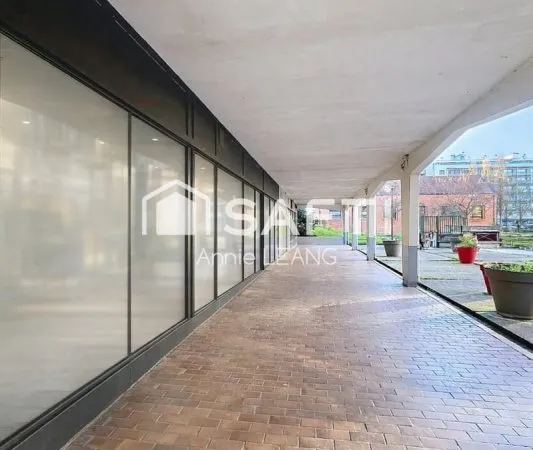Bureaux 1 pièce 127 m²